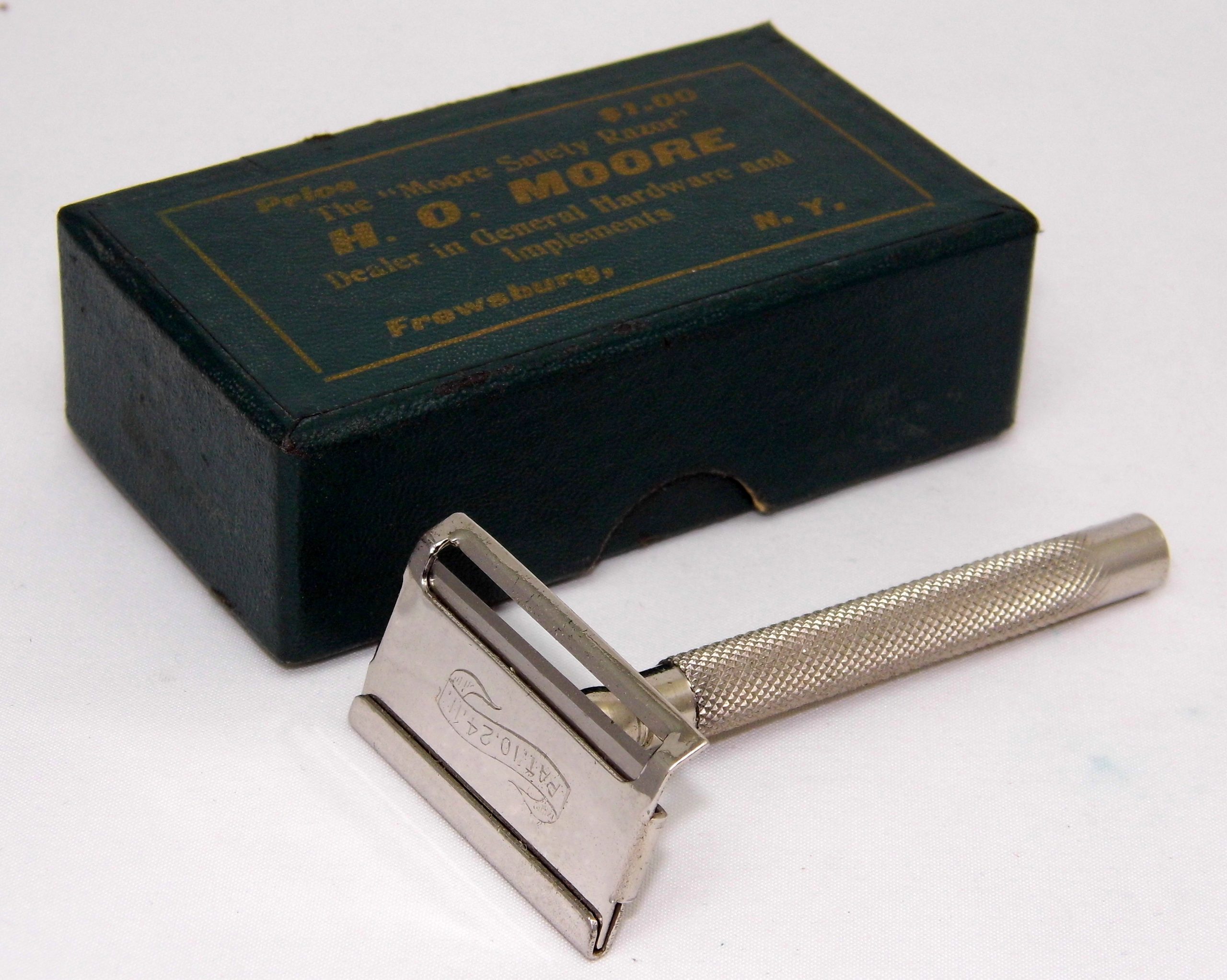 More photos of CURBO razors and boxes Wegian WetshavingWegian Wetshaving