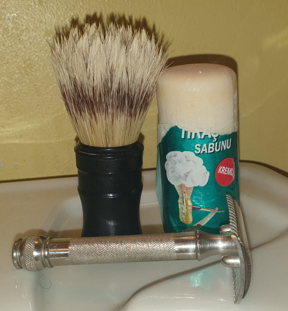 Chiseled Face Cedar & Spice shaving soap – ANTICATURA